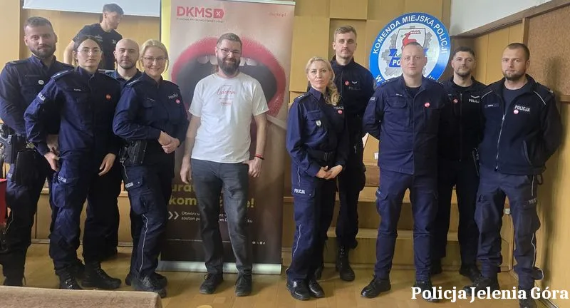 Rejestracja dawców szpiku w Jeleniej Górze – wspólna akcja policji, służb i studentów