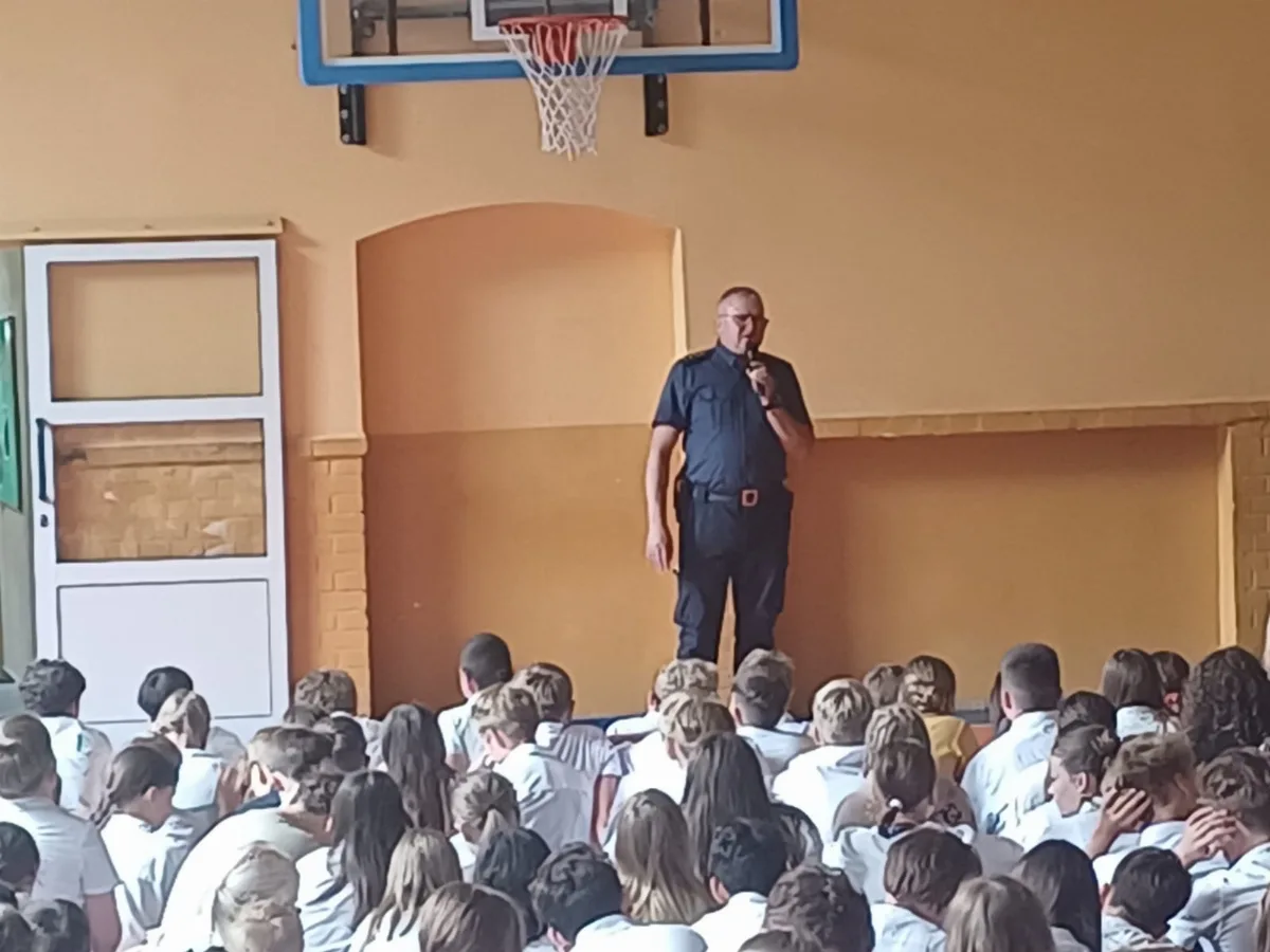Temat bezpiecznych wakacji w SP-2