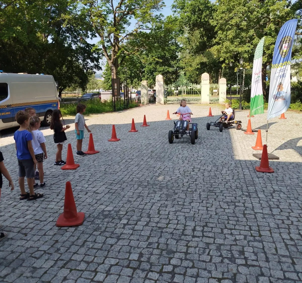 Wakacyjne spotkania dotyczące bezpieczeństwa