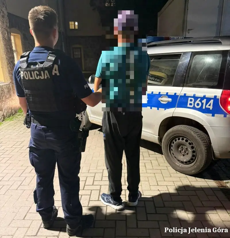 Zatrzymanie pijanego kierowcy z zakazem sądowym i narkotykami w Jeleniej Górze