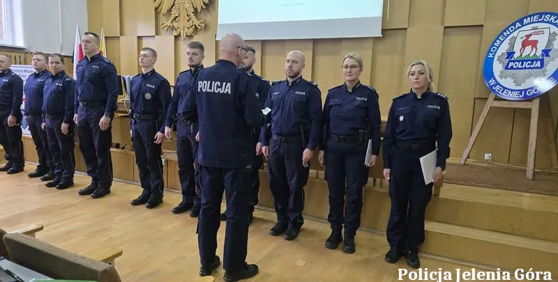 Otwarcie nowych posterunków Policji w Janowicach Wielkich i Podgórzynie