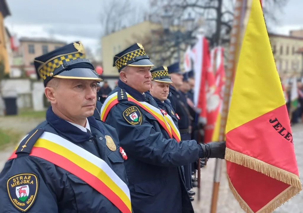 Nabór na stanowisko strażnika-aplikanta w Jeleniej Górze